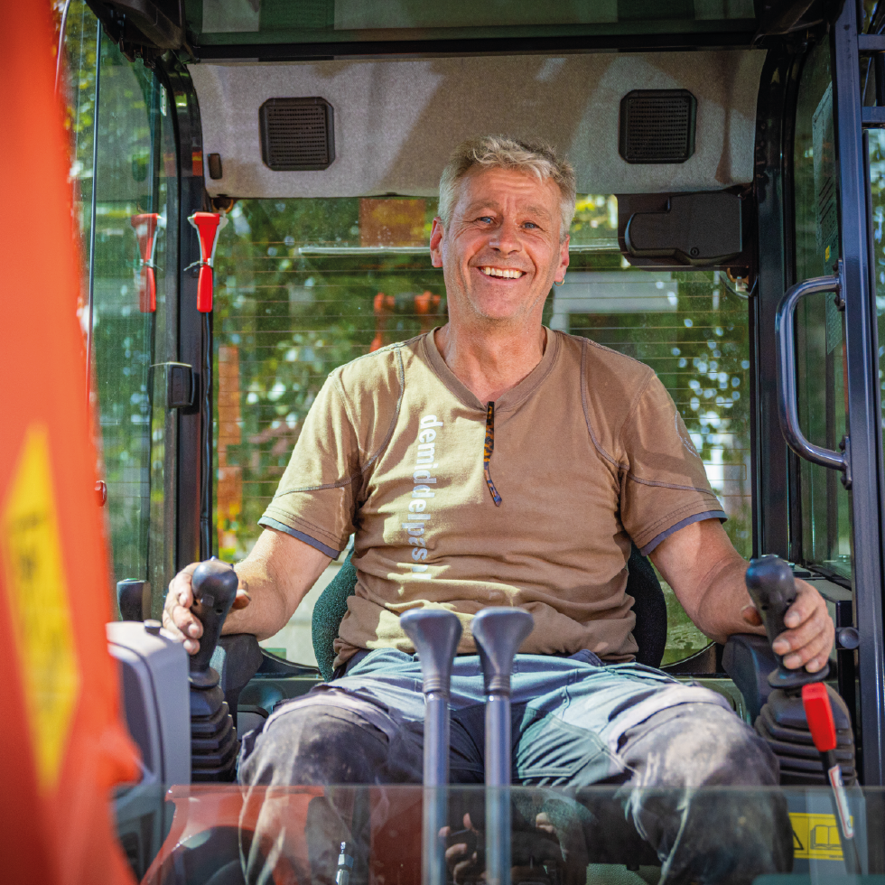 Hovenier Kay - De Middelpas Swolgen