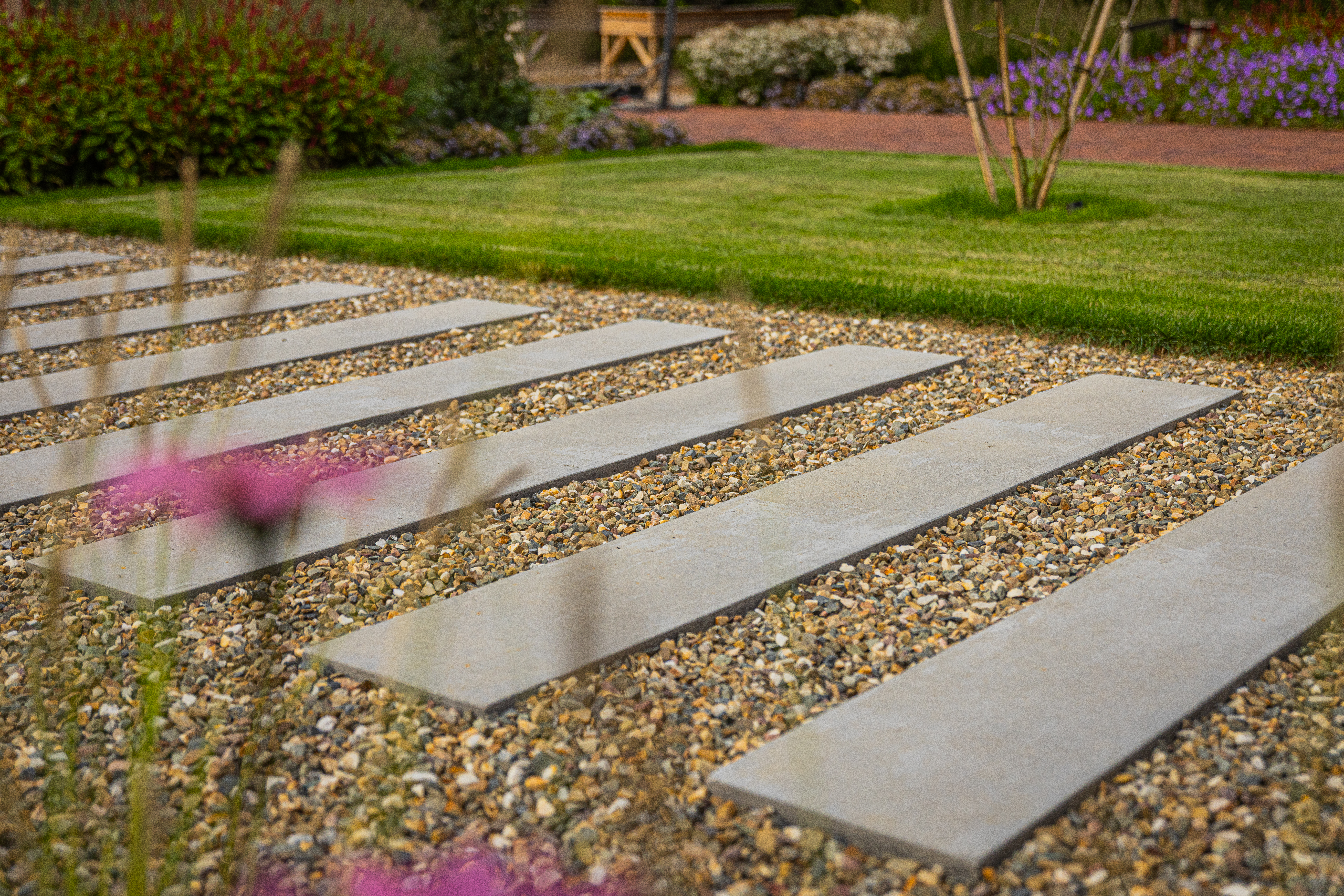 Details in de tuin, De Middelpas